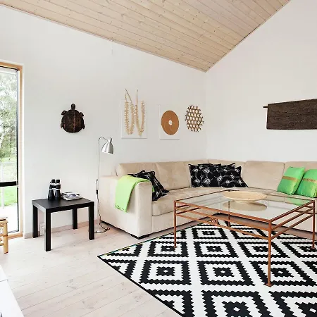 Two-bedroom Holiday In 4 別荘 *