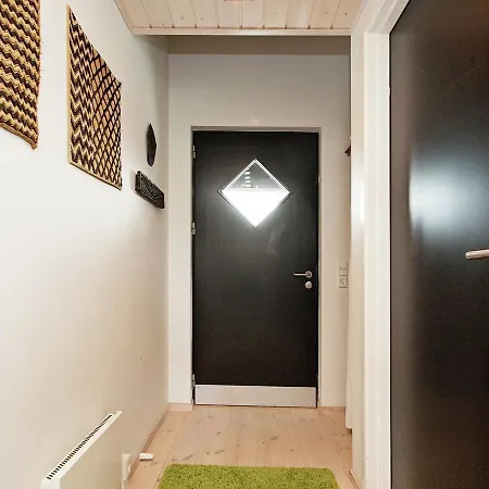 Two-bedroom Holiday In 4